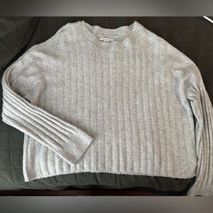 Cozy Gray Ribbed Sweater